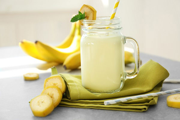 شیرموز با عسل یا خرما
